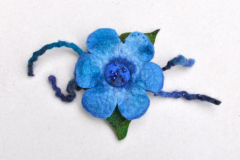 Nicht verblühende Blume, gefilzt