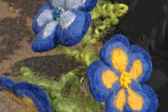 Nicht verblühende Blumen, gefilzt