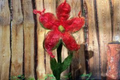 Nicht verblühende Blume, gefilzt
